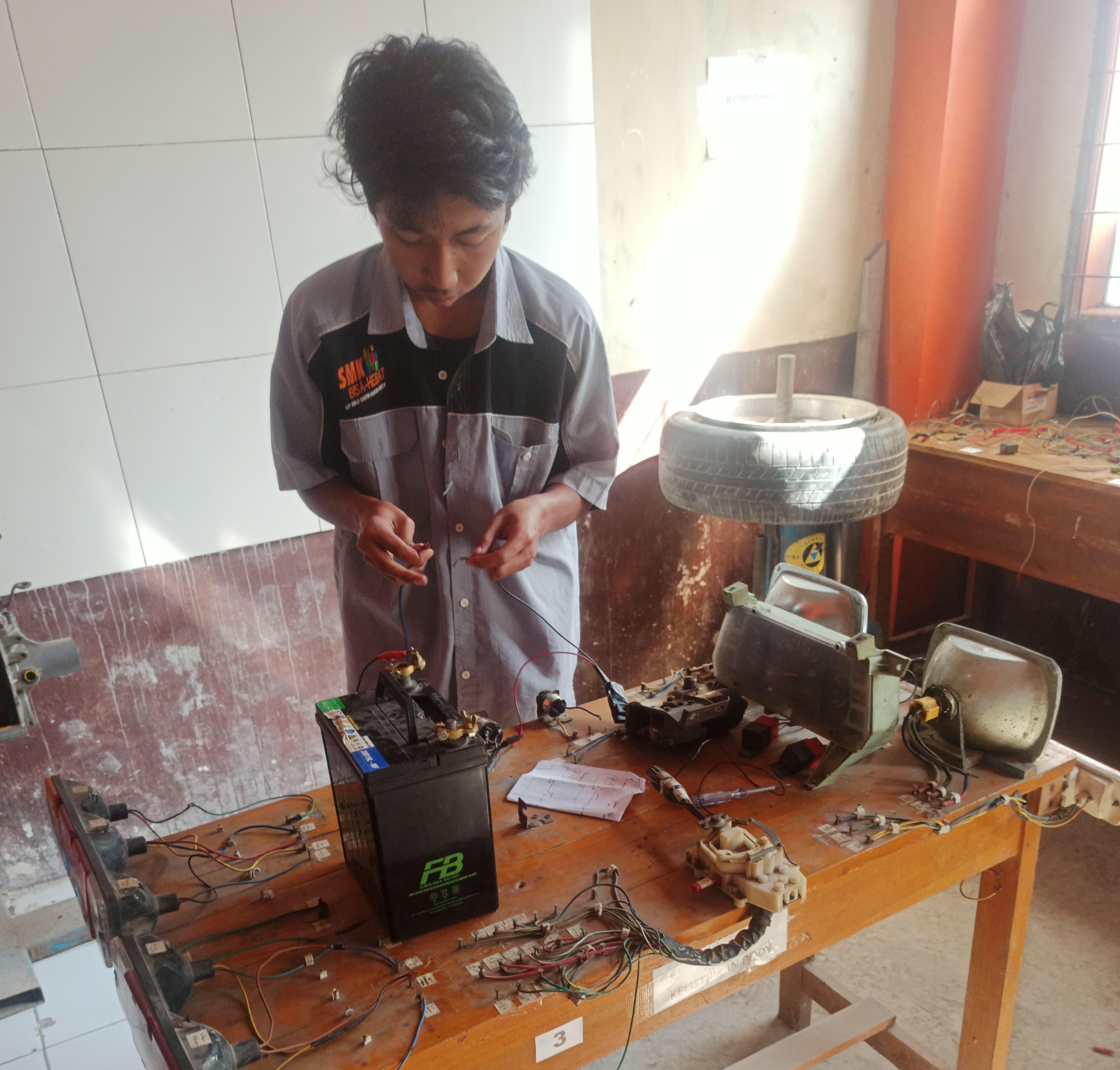 Praktikum sistem penerangan